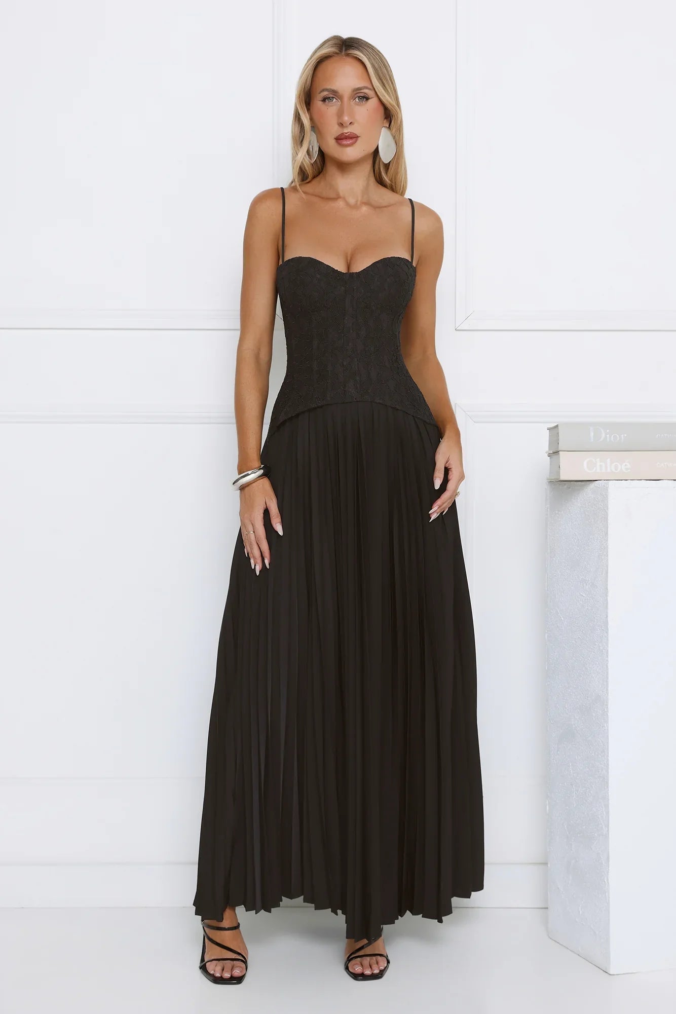 Antique Roses Lace Maxi Dress Black
